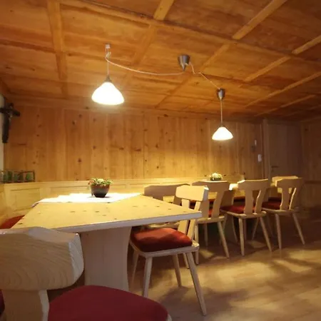 Attractive In Apartman *